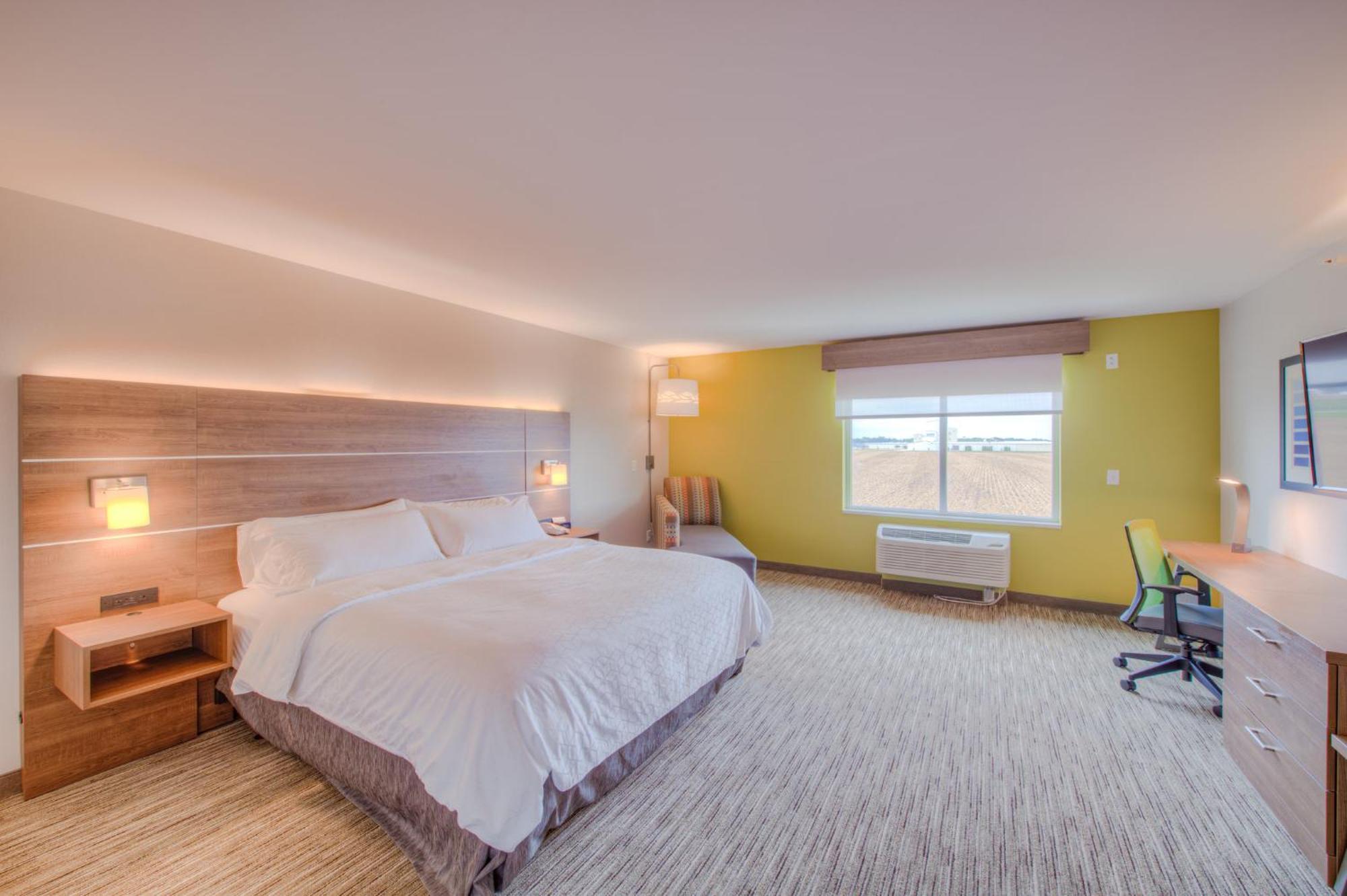 Holiday Inn Express & Suites - Remington By Ihg Exteriör bild